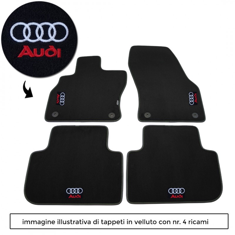 Logo AUDI per Q3 con 4 ricami diretti su tappeti anteriori e posteriori